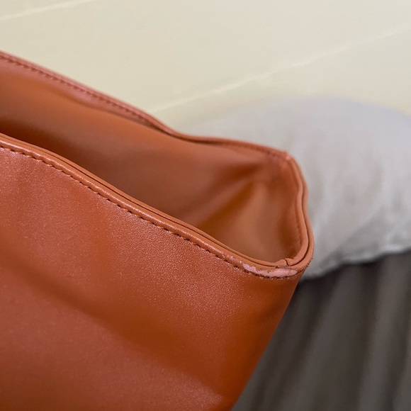 Telfar Medium Tan Bag - Picture 7 of 10